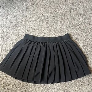 Elegant Athletic Black Pleated Skirt